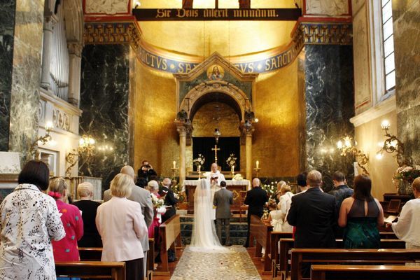 lake como church wedding