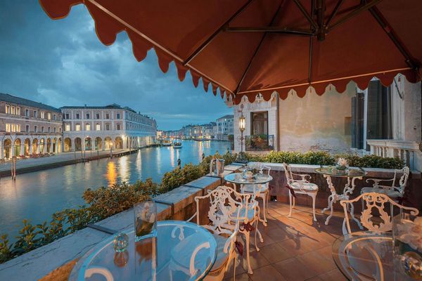 elope in venice italy